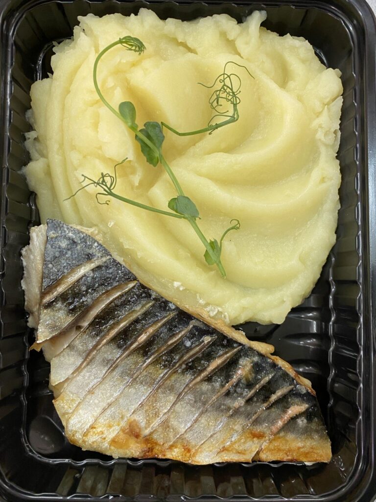 Рыба с картофельным пюре